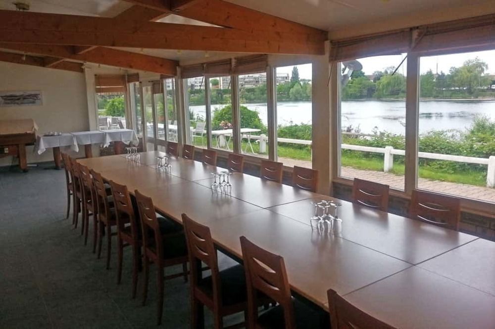 Hotel Logis - & Restaurant Des Lacs Paris Sud Viry-Châtillon