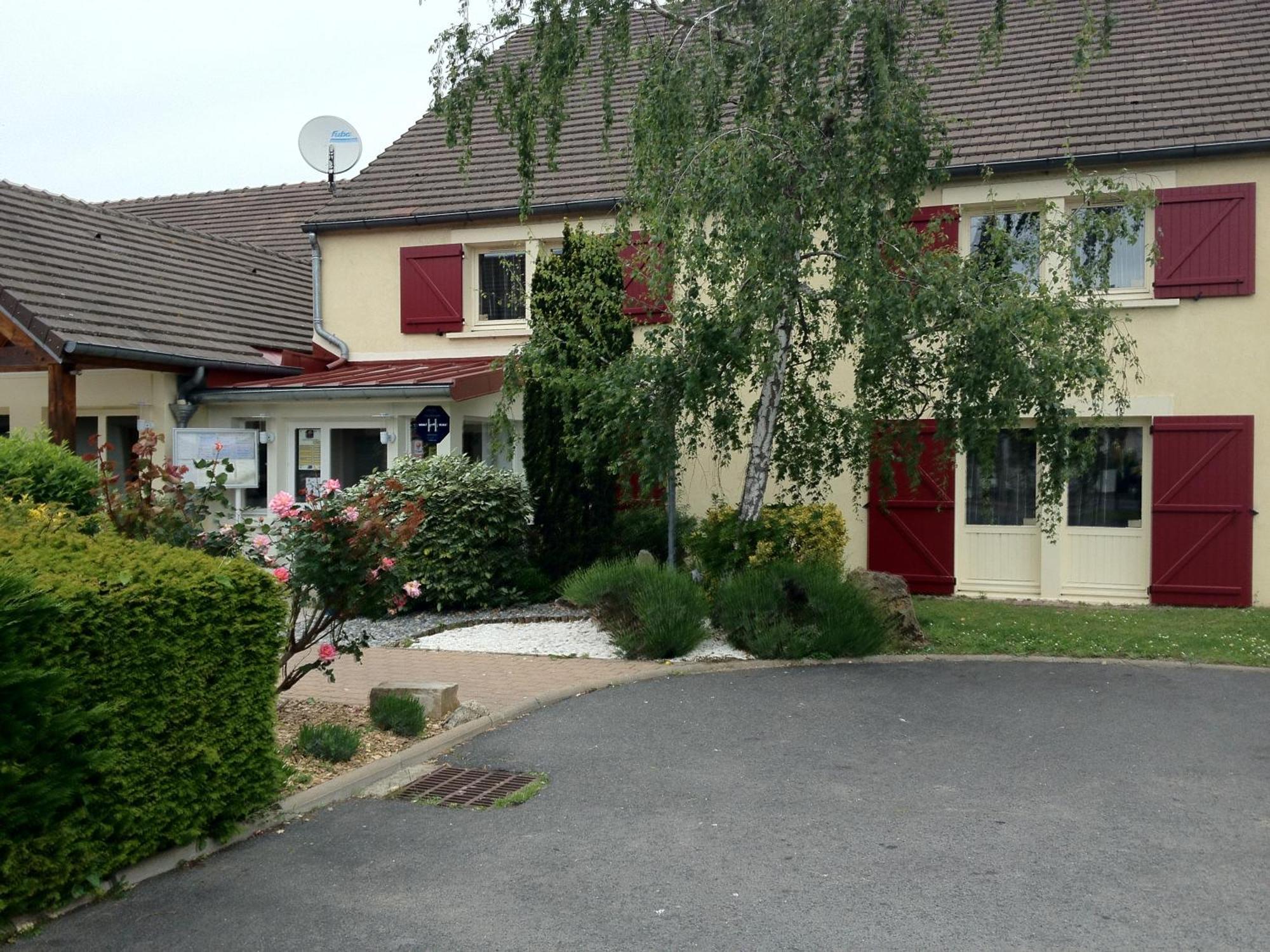 Hotel Logis - & Restaurant Des Lacs Paris Sud Viry-Châtillon