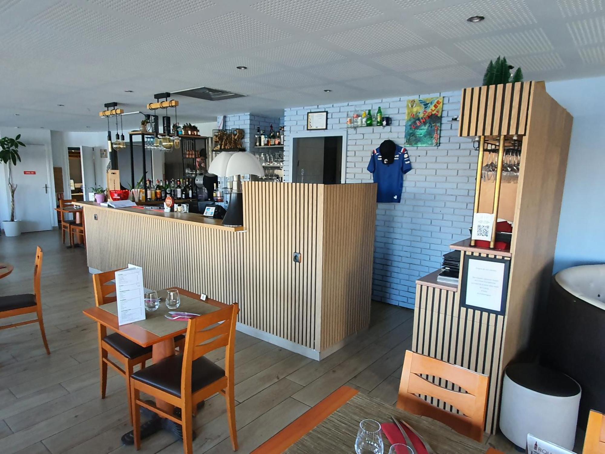 Hotel Logis - & Restaurant Des Lacs Paris Sud Viry-Châtillon