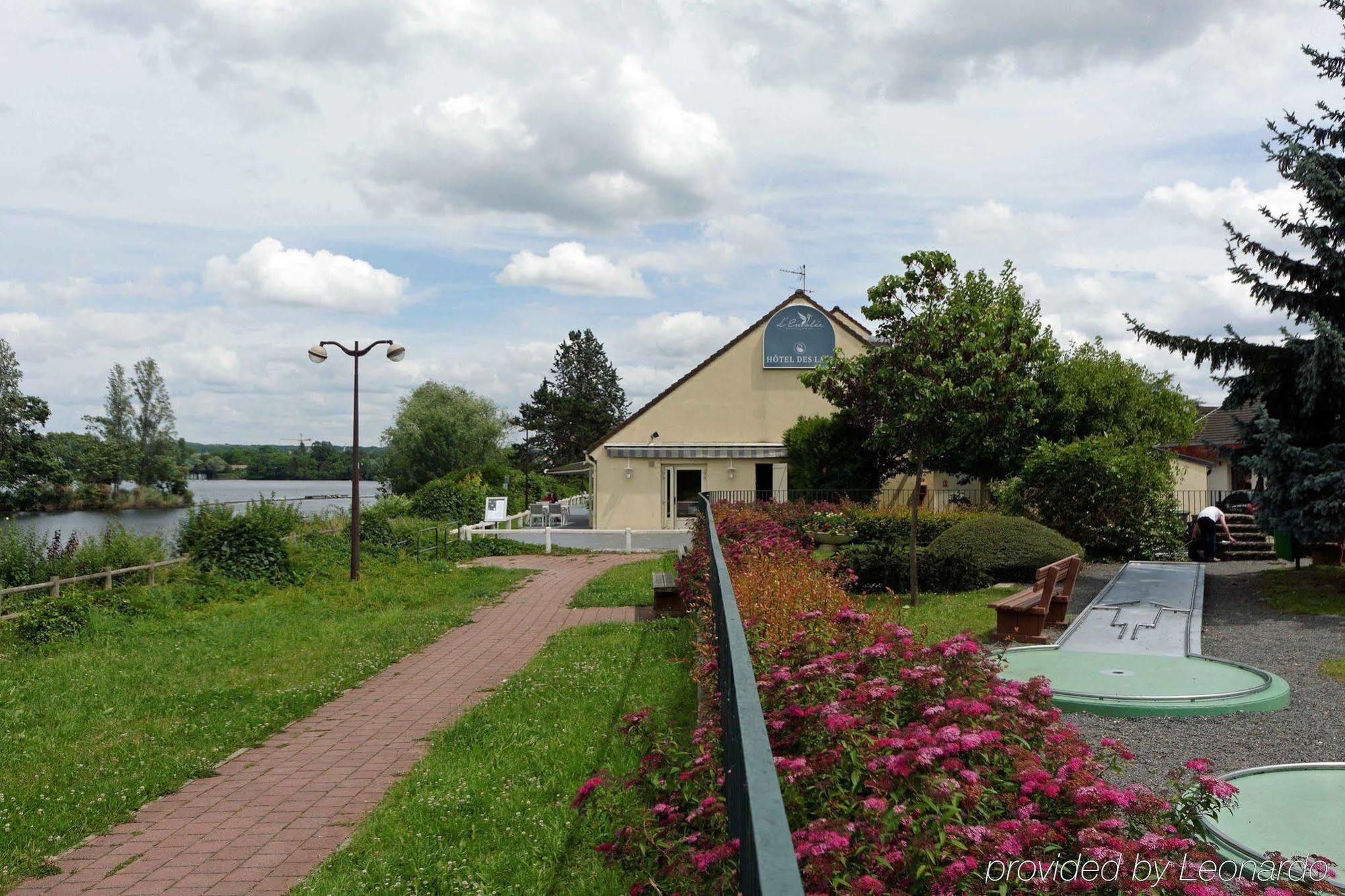 Logis - & Restaurant Des Lacs Paris Sud 3*