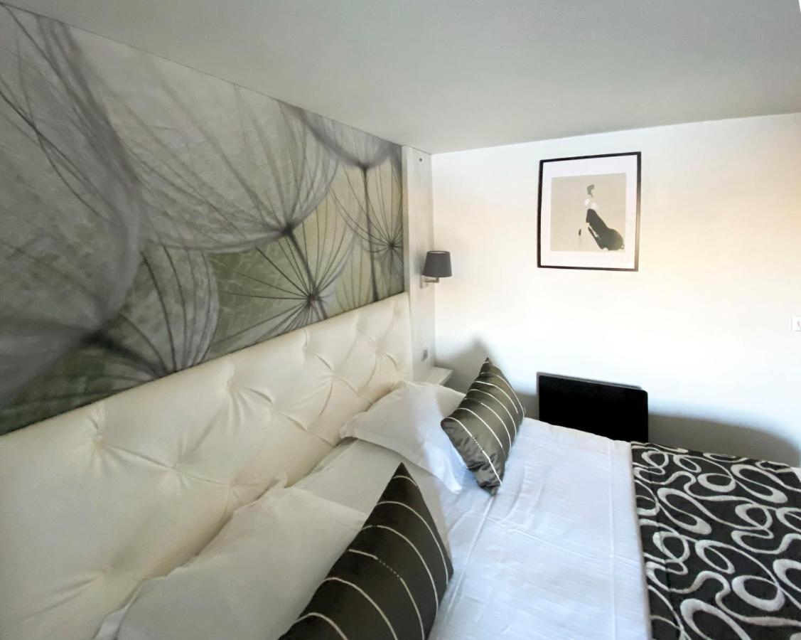Logis - & Restaurant Des Lacs Paris Sud 3* Viry-Châtillon